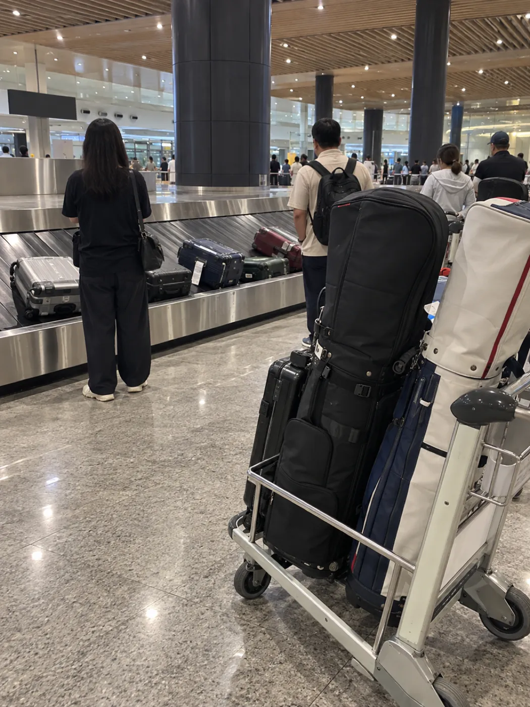 클락 공항 도착 — 클락 공항 입국 절차는 몇 단계인가?
