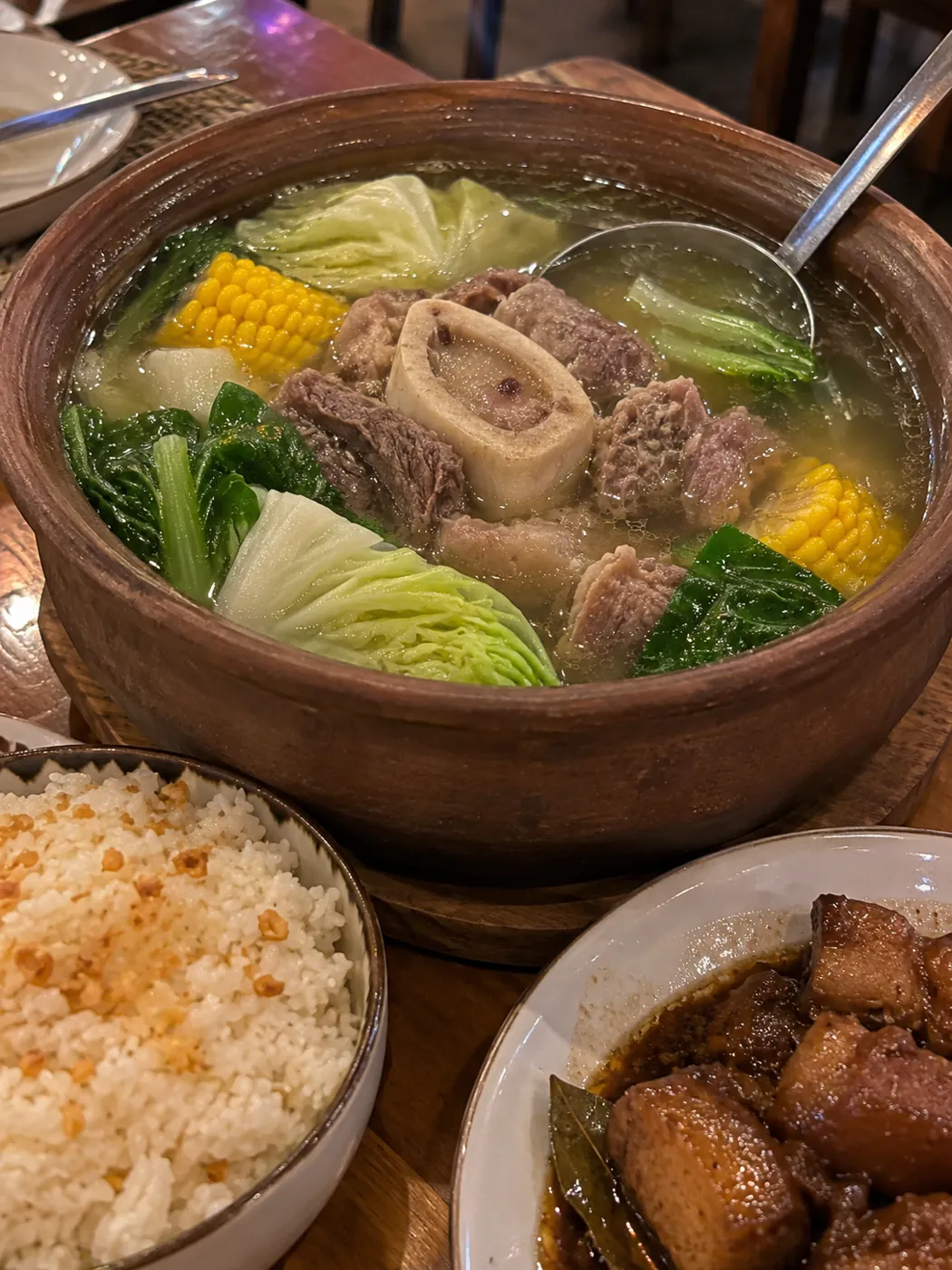 앙헬레스 맛집 — 필리핀 로컬 음식은 어디서 시작하면 좋을까요?